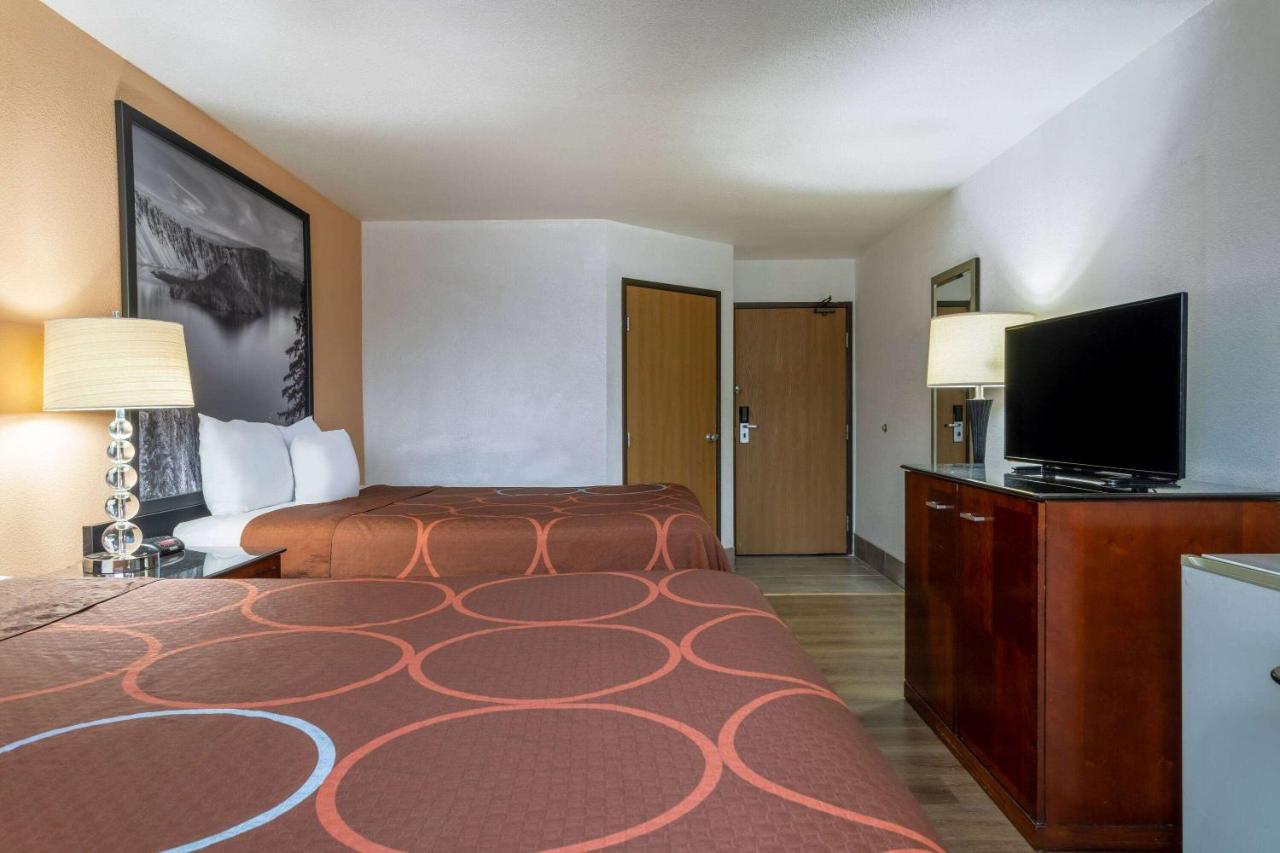 Super 8 By Wyndham The Dalles Or Екстер'єр фото